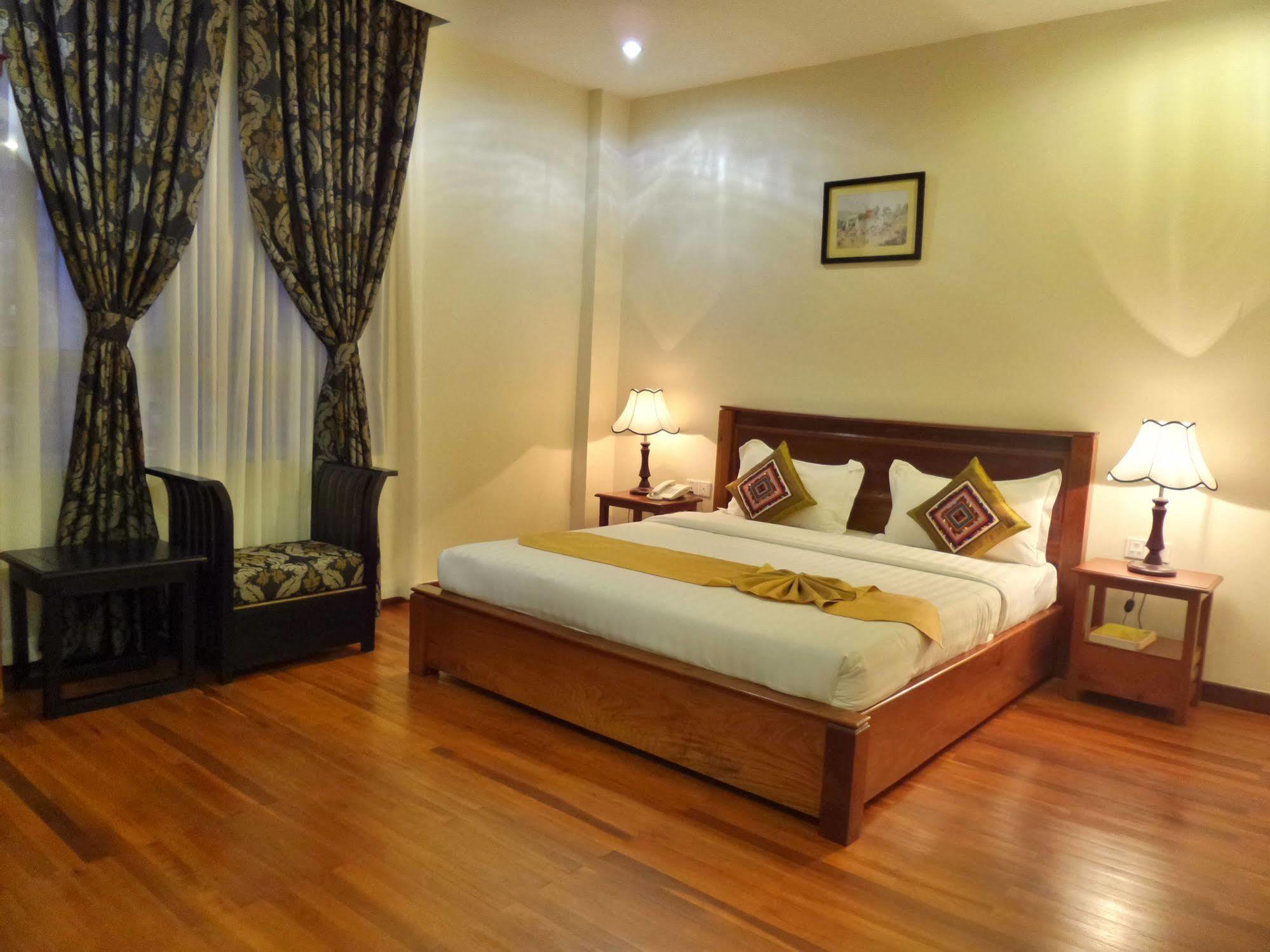 Best May Hotel Phnom Penh Exterior foto