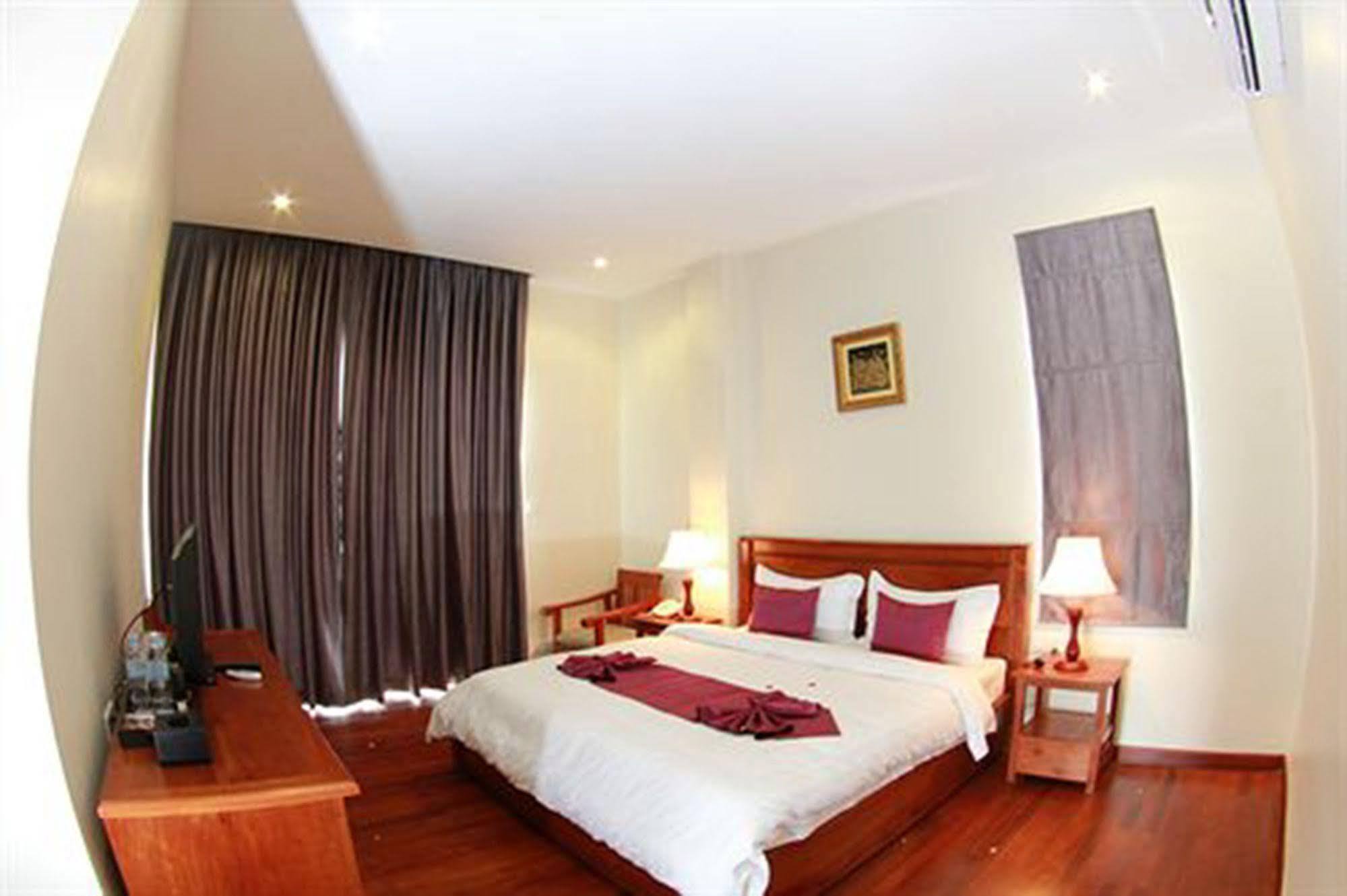 Best May Hotel Phnom Penh Exterior foto