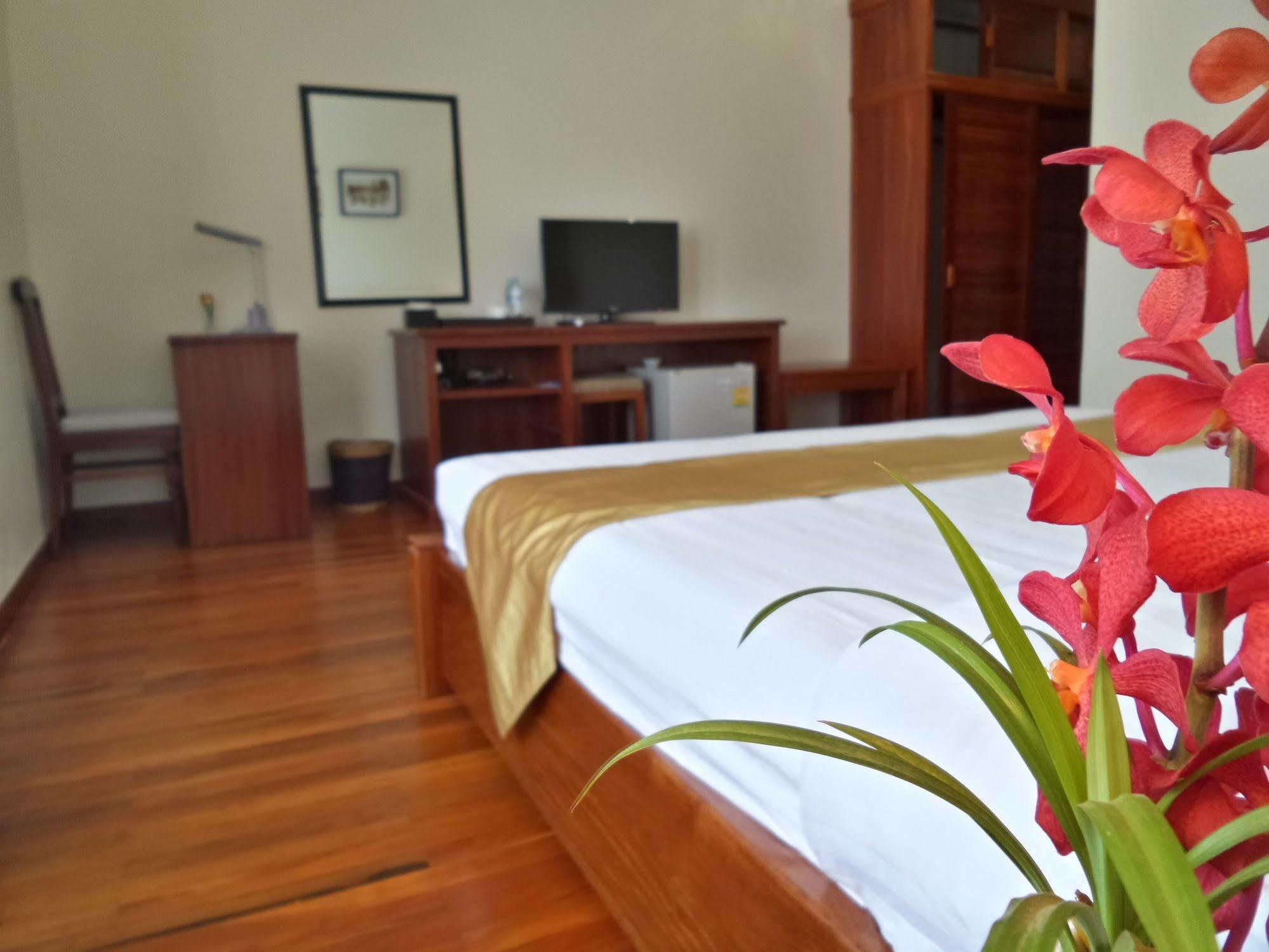 Best May Hotel Phnom Penh Exterior foto