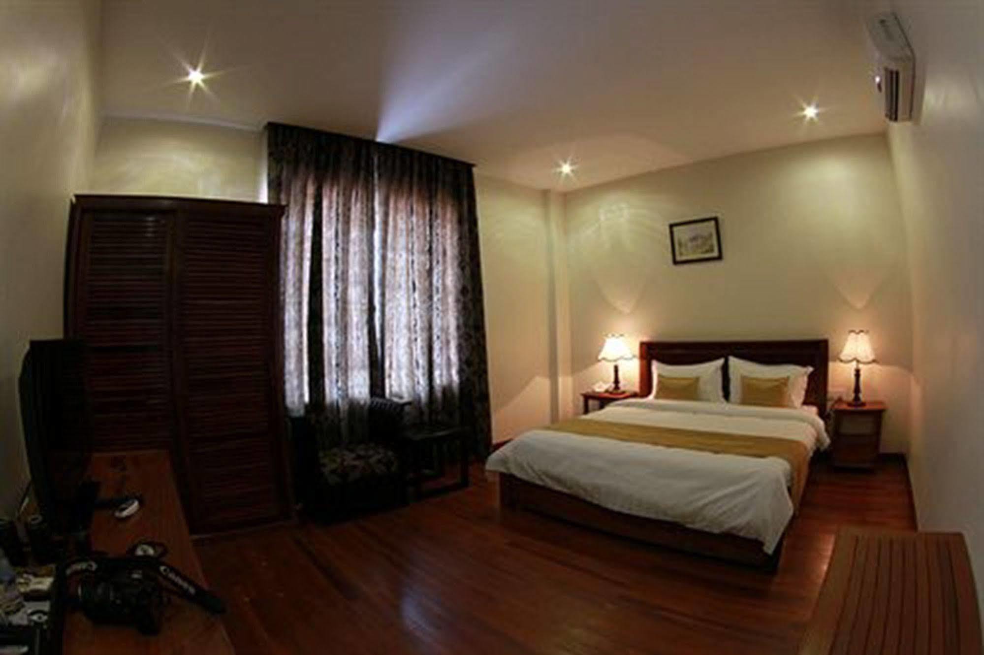 Best May Hotel Phnom Penh Exterior foto